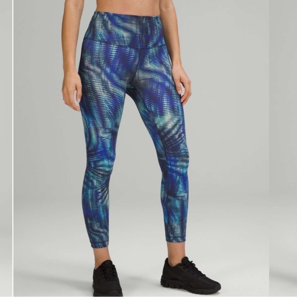 Lululemon Wunder Train High-Rise Tight 25 Foil
Shapeshifter Flux Blue Multi - Picture 4 of 10